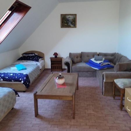 Legányi Apartmanház Eger Exterior foto