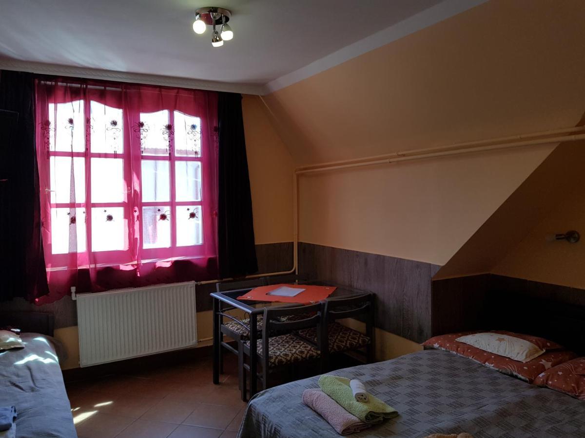 Legányi Apartmanház Eger Exterior foto