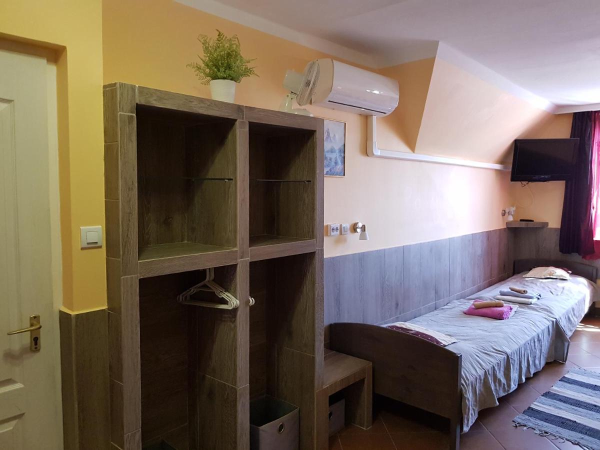 Legányi Apartmanház Eger Exterior foto