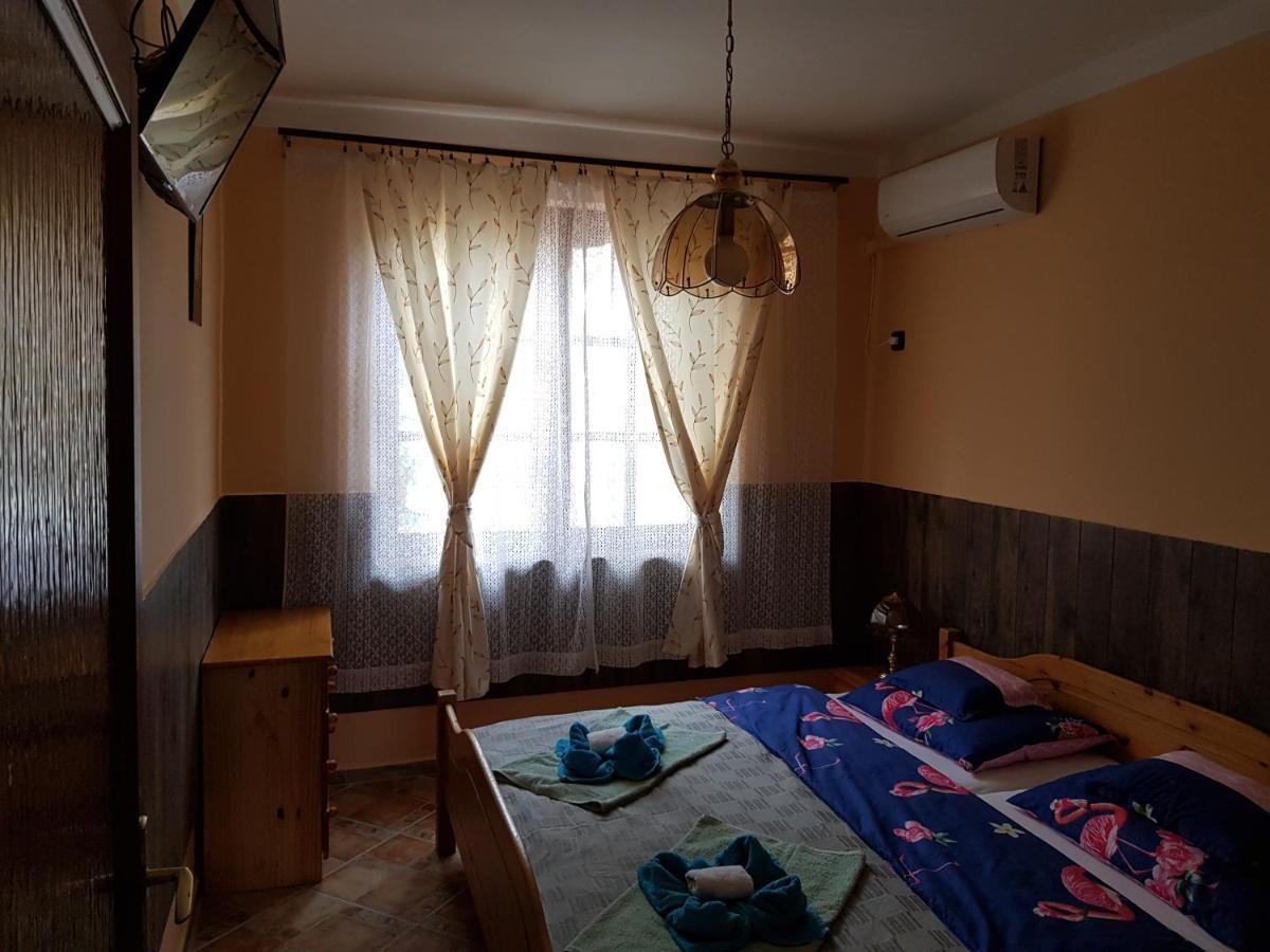 Legányi Apartmanház Eger Exterior foto