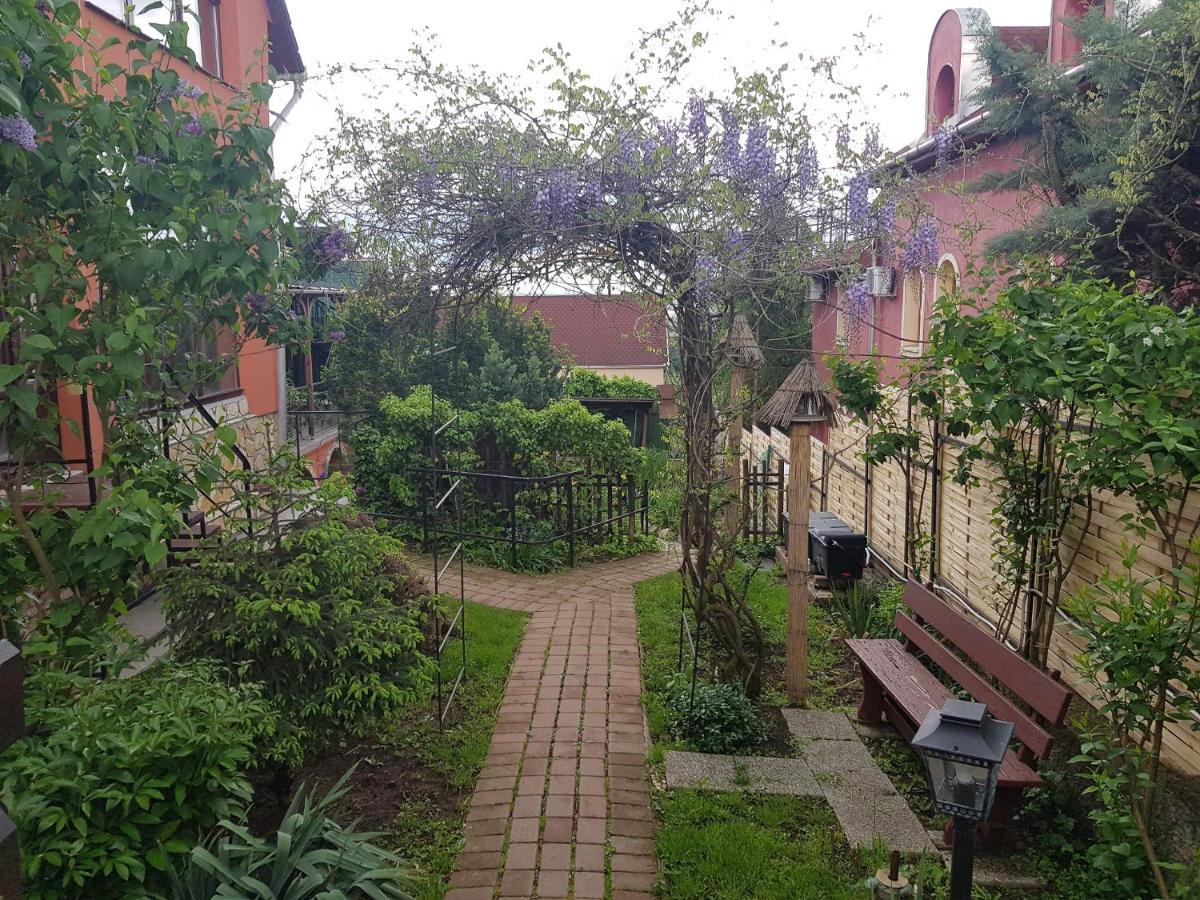 Legányi Apartmanház Eger Exterior foto