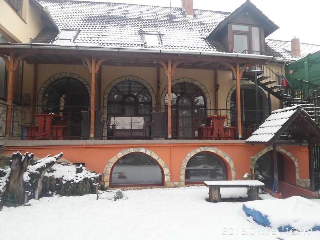 Legányi Apartmanház Eger Exterior foto