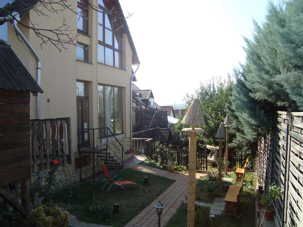 Legányi Apartmanház Eger Exterior foto